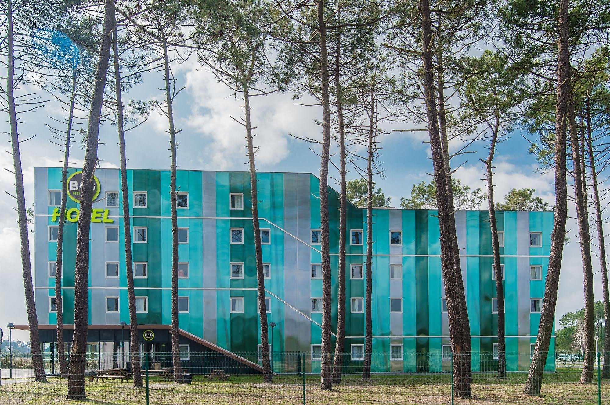 Arcachon Hotel 3*